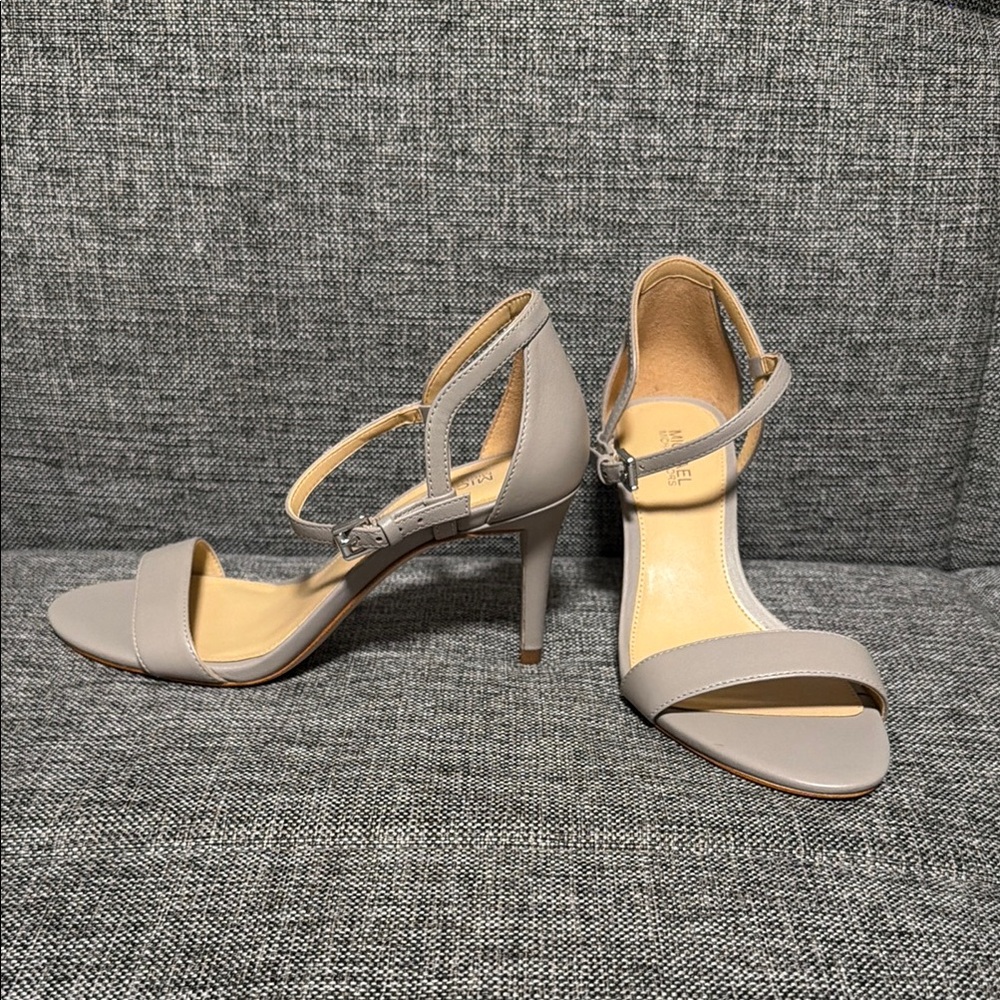 Classic Women's Ankle-Strap Heels in Light Taupe